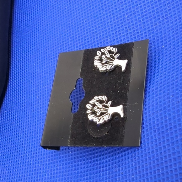 🩸SALE $5.00🩸Tree of Life✳️Earrings Post Style Mini NWT Silver - Picture 6 of 7